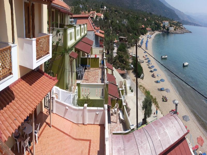 Nereides Seaside Apartments Marathókampos Eksteriør billede