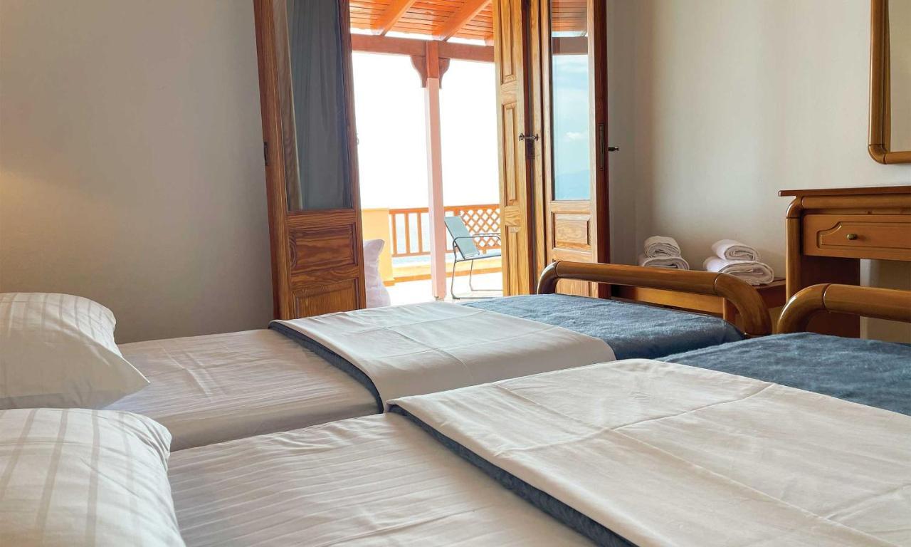 Nereides Seaside Apartments Marathókampos Eksteriør billede